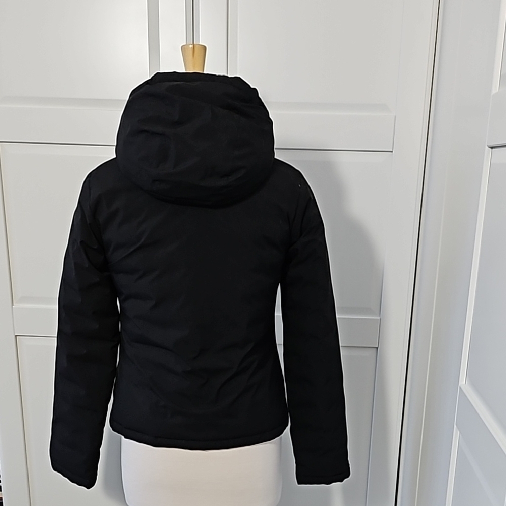 Women's Lightweight Reversible Down Jacket - image 4